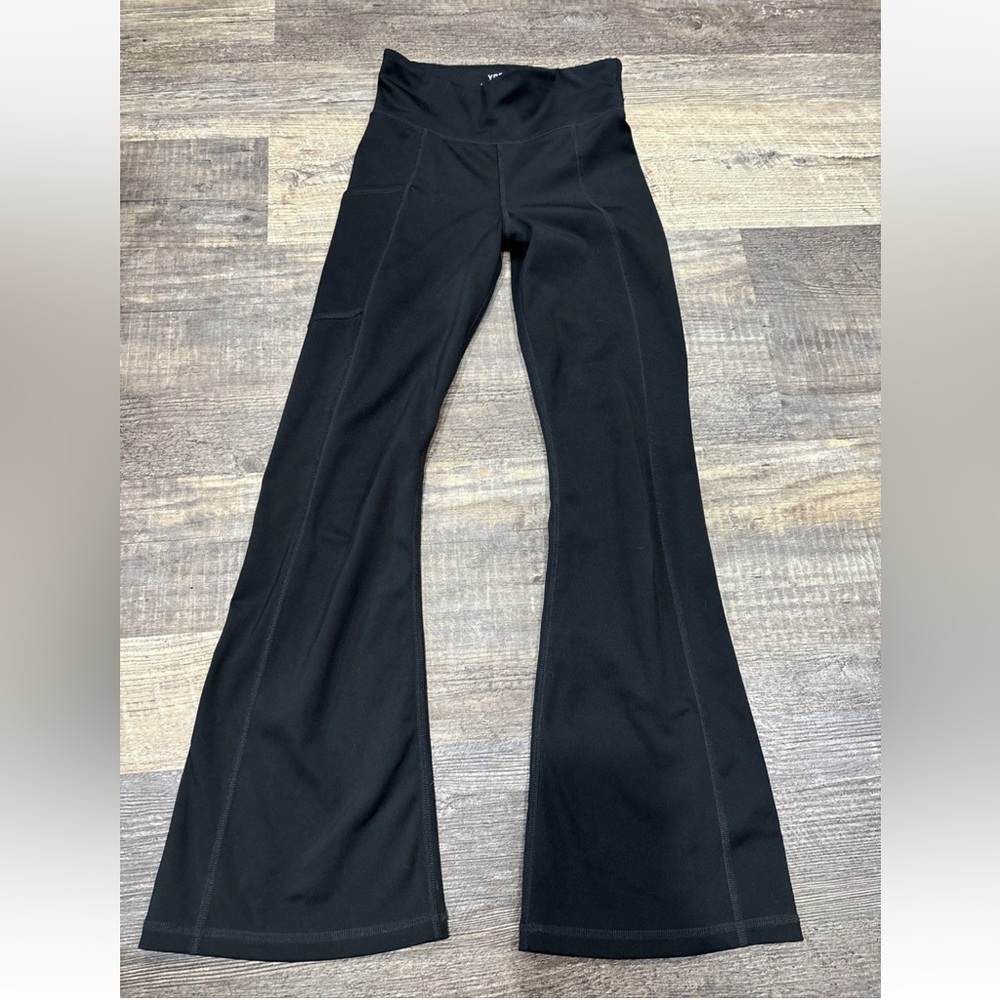 Abercrombie Kids YPB Black Flare Leggings Size 9/10 Buttery Soft